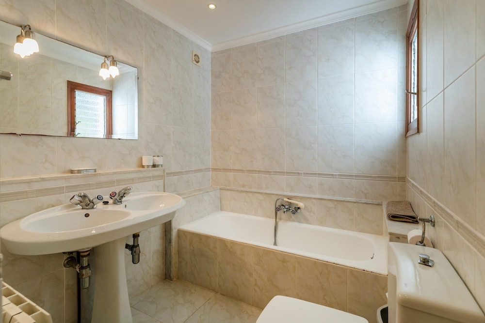 Villa Rosa in Javea With 4 Bedrooms and 3 Bathrooms