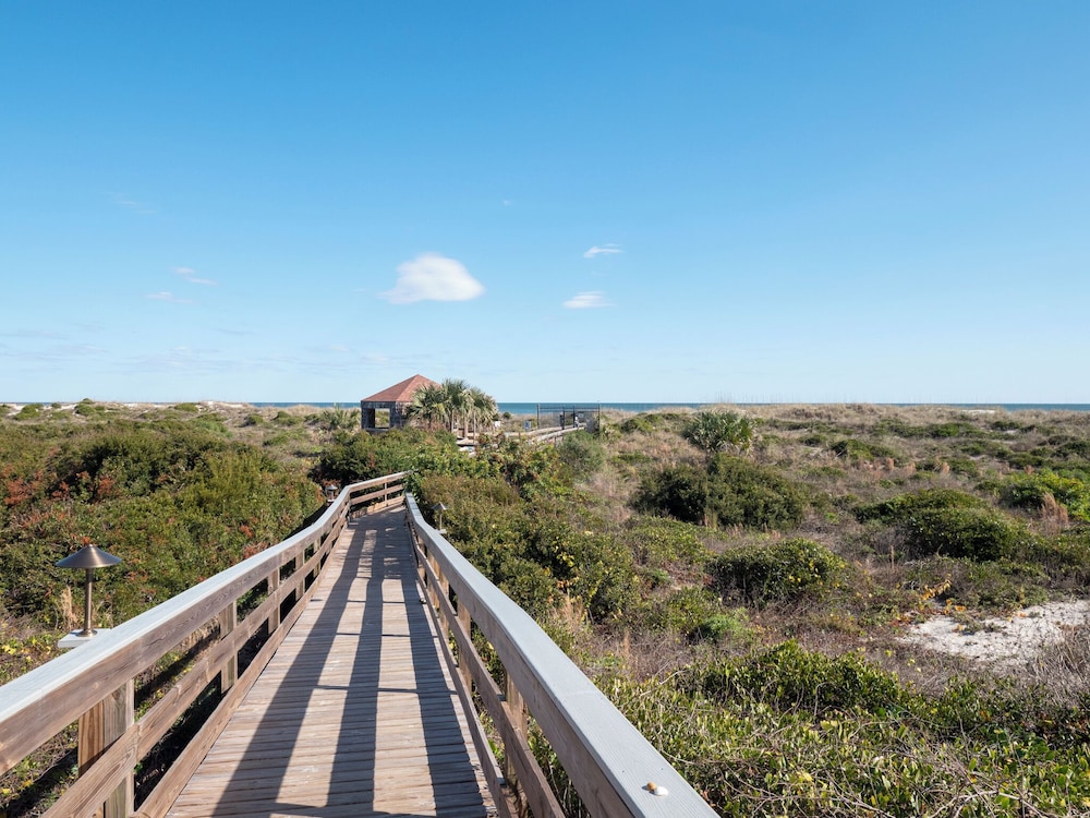 Hibiscus 301-A by Distinctive Beach Rentals