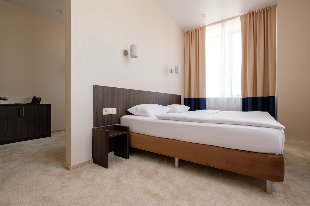 Komatek Hotel
