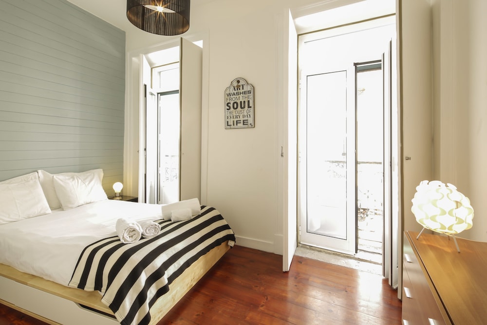 Bairro Alto Apartments by linc