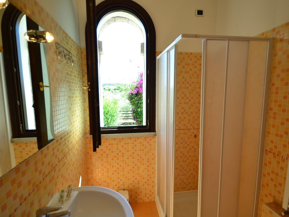 Villa in Alghero With Pool & Near Town view 5