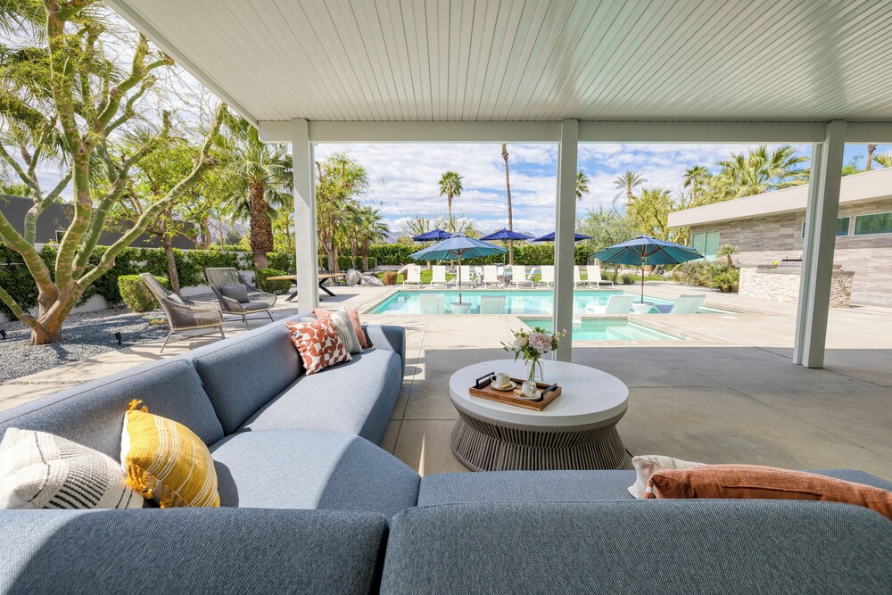 The Polo Villas by AvantStay – Modern Oasis Near Empire Polo Club