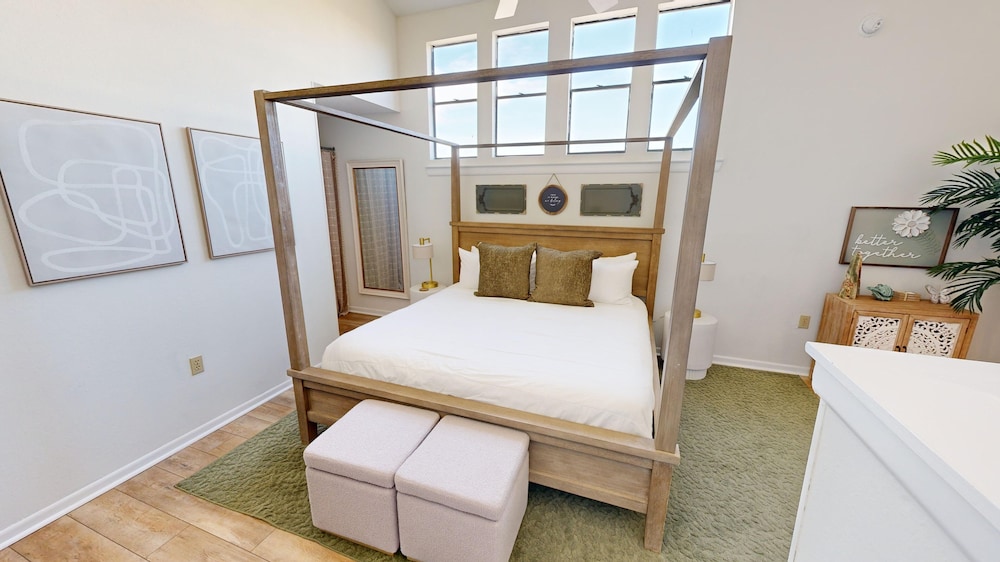 Sandpiper Cove 0022 3 Bedroom Condo