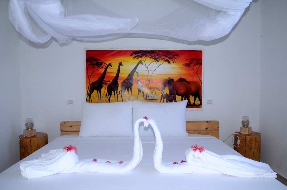 Kiwengwa Vacations - Maisha Marefu Apartments - Property Image 4