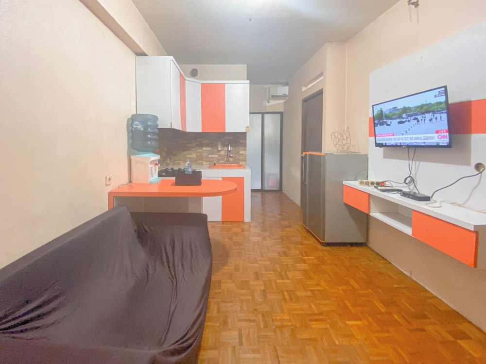 Homey 2Br Apartment Gateway Ahmad Yani Cicadas, Bandung - 12