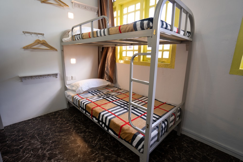 OSS Backpackers Hostel