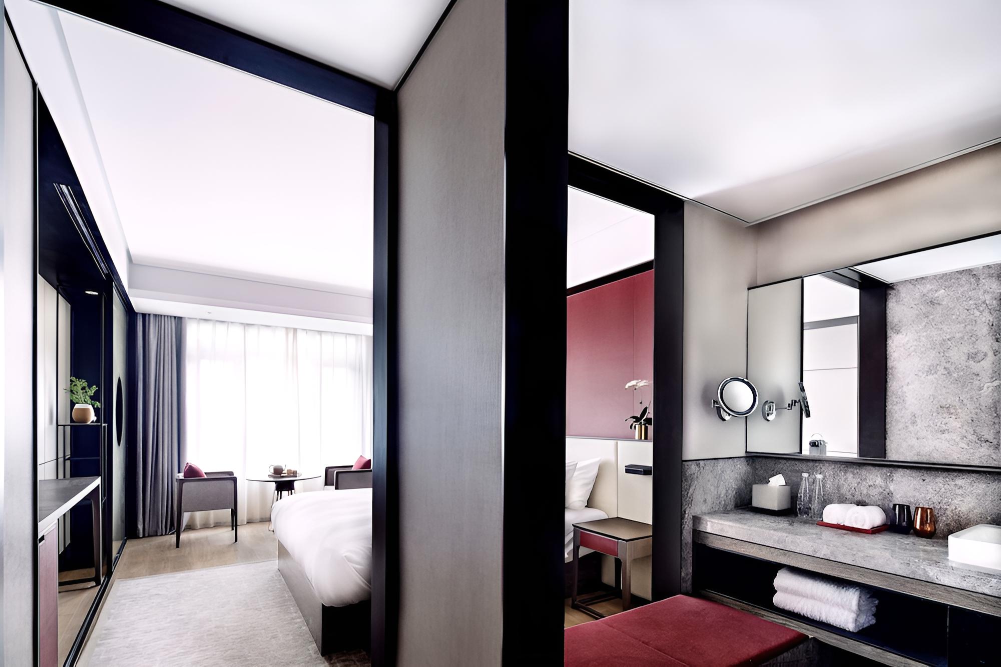JOYA Shanghai Xujiahui Hotel