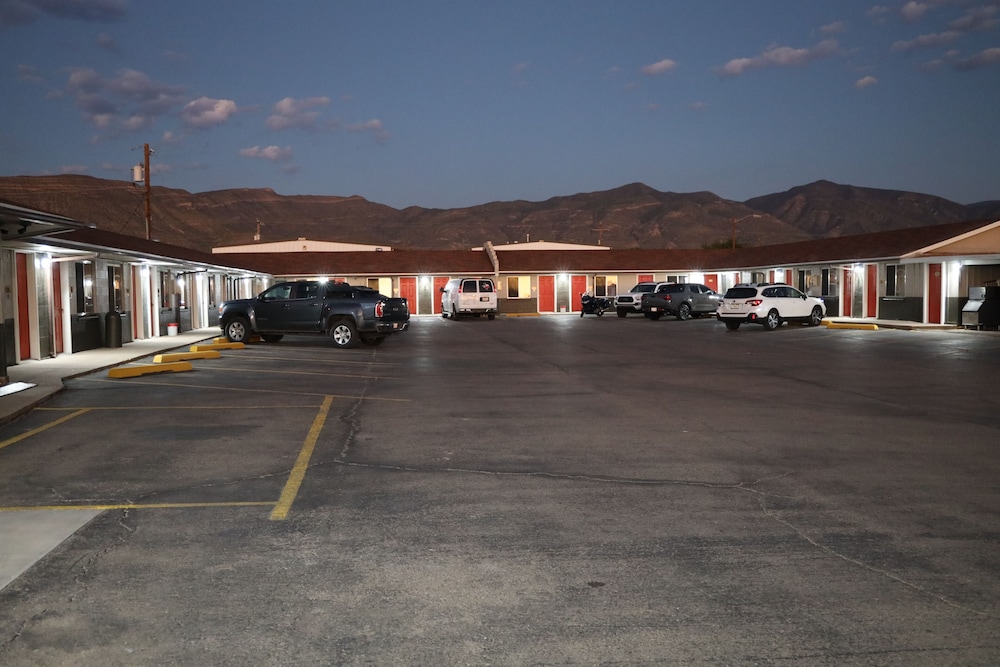 Budget Inn