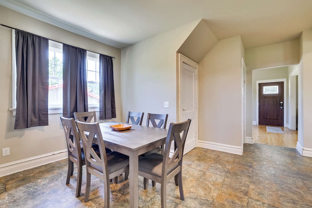 Gas Grill & Porch: Rural Hixton Vacation Home!