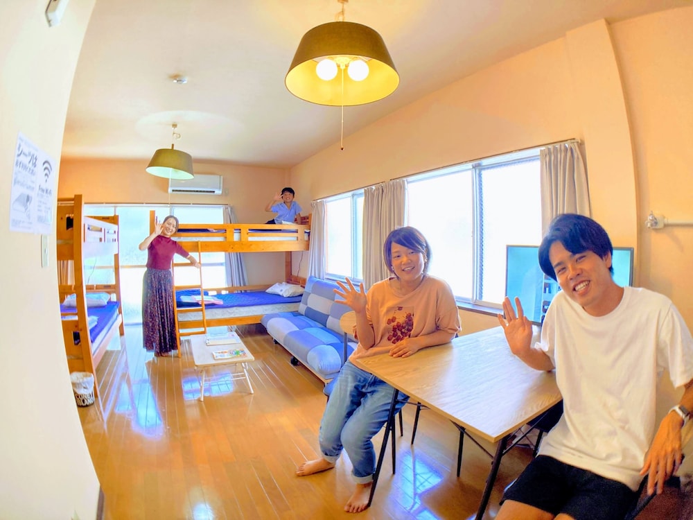 Guesthouse LuLuLu Atago view 3