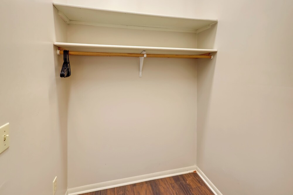 Explore Old Market: Convenient Omaha Condo
