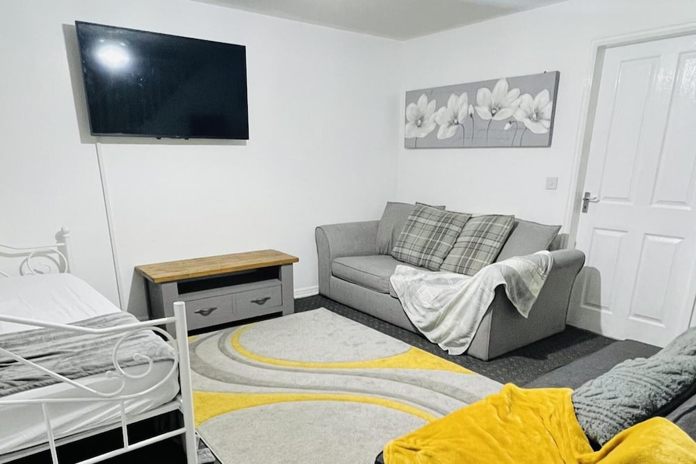 3bedroom- Near to Station-private Garden-wifi