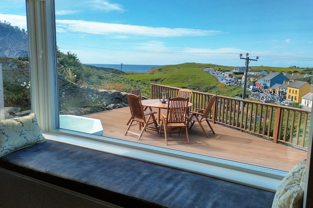 Luxury Lodges in Doolin Village view 4