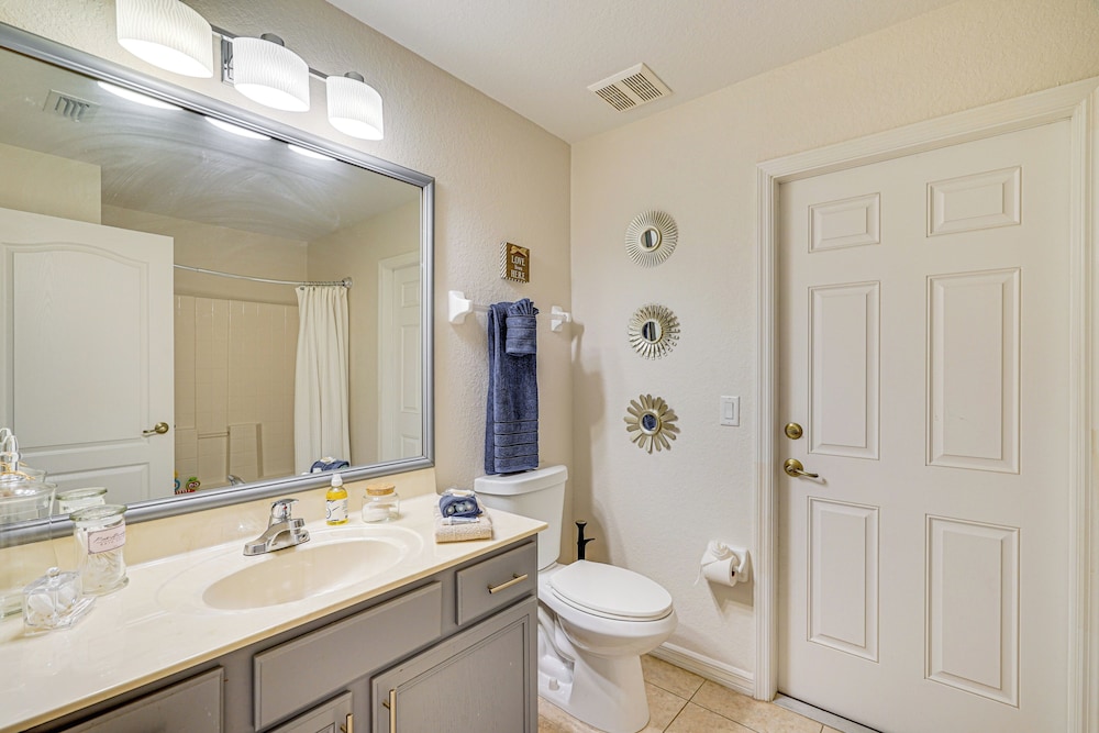4 Mi to Beach: Home w/ Patio in Cape Coral!