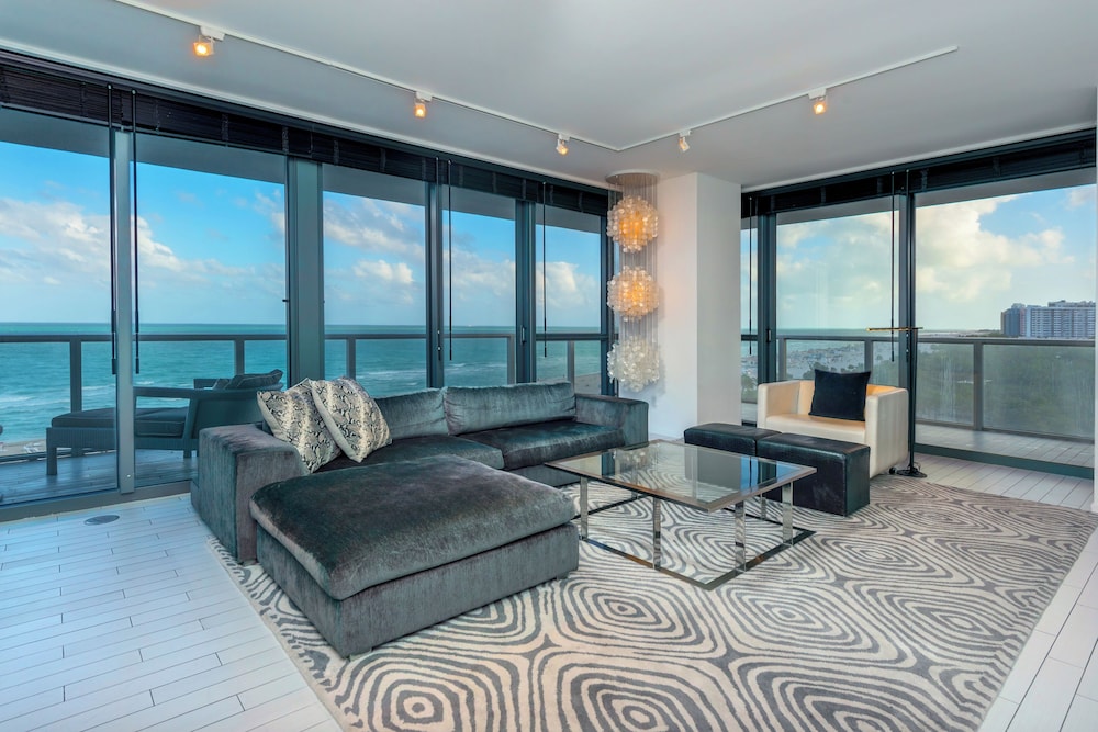 Luxury Vacation Rentals in South Beach by LRMB