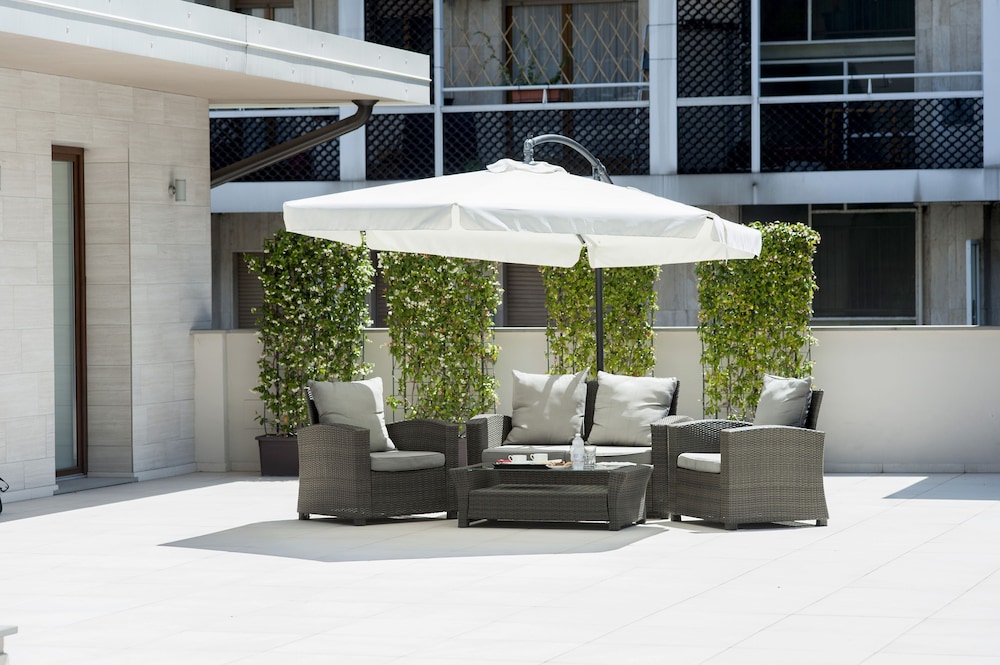 Hotel Studio Inn Centrale & Milano Urban Padel