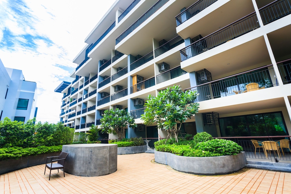 Private apartment at Bliss Condo by Unity view 3