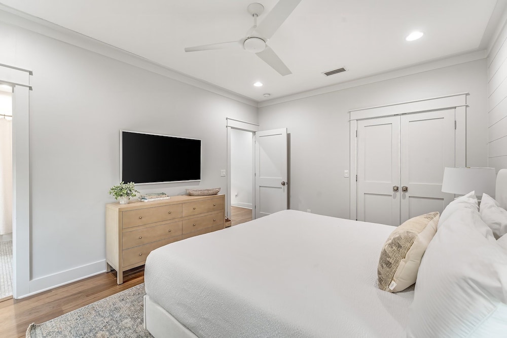 Magnolia Cottages by the Sea by Panhandle Getaways