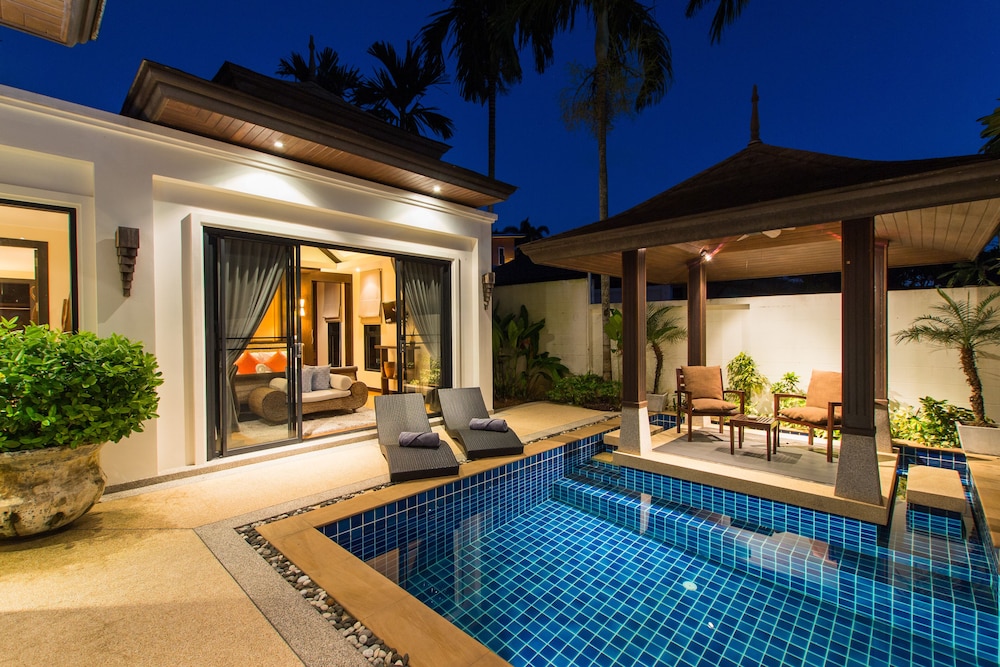 Tulip Pool Villa