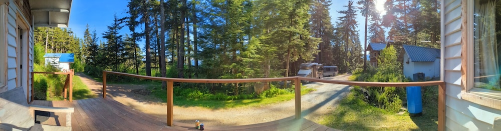 Beachroadhouse