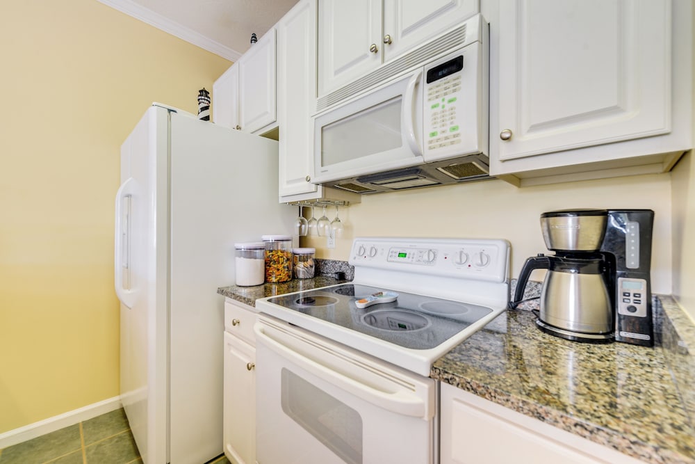 Intracoastal Waterway View: Little River Retreat!