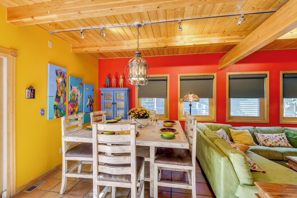 Bike, Hike & Ski: Artsy Steamboat Springs Retreat!