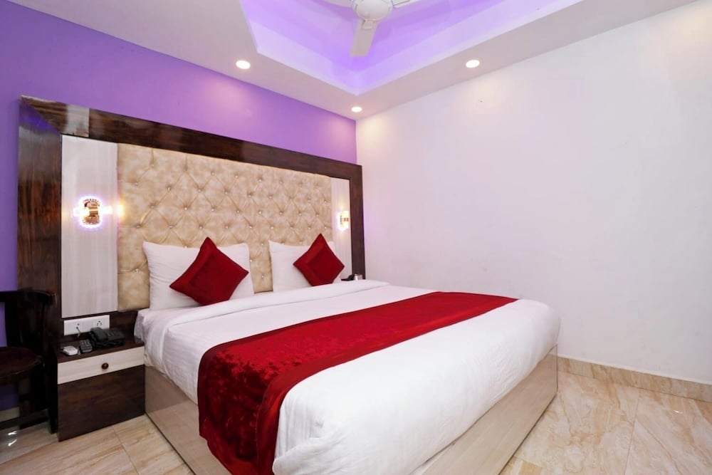 Hotel Shivaka Inn Delhi Airport