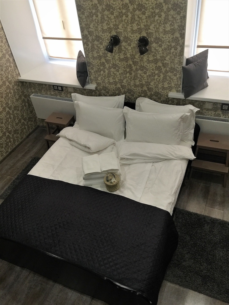 Apart-hotel Mia