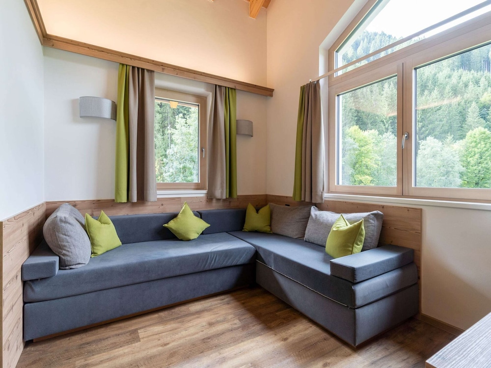 Luxury Chalet in Saalbach-hinterglemm With Sauna