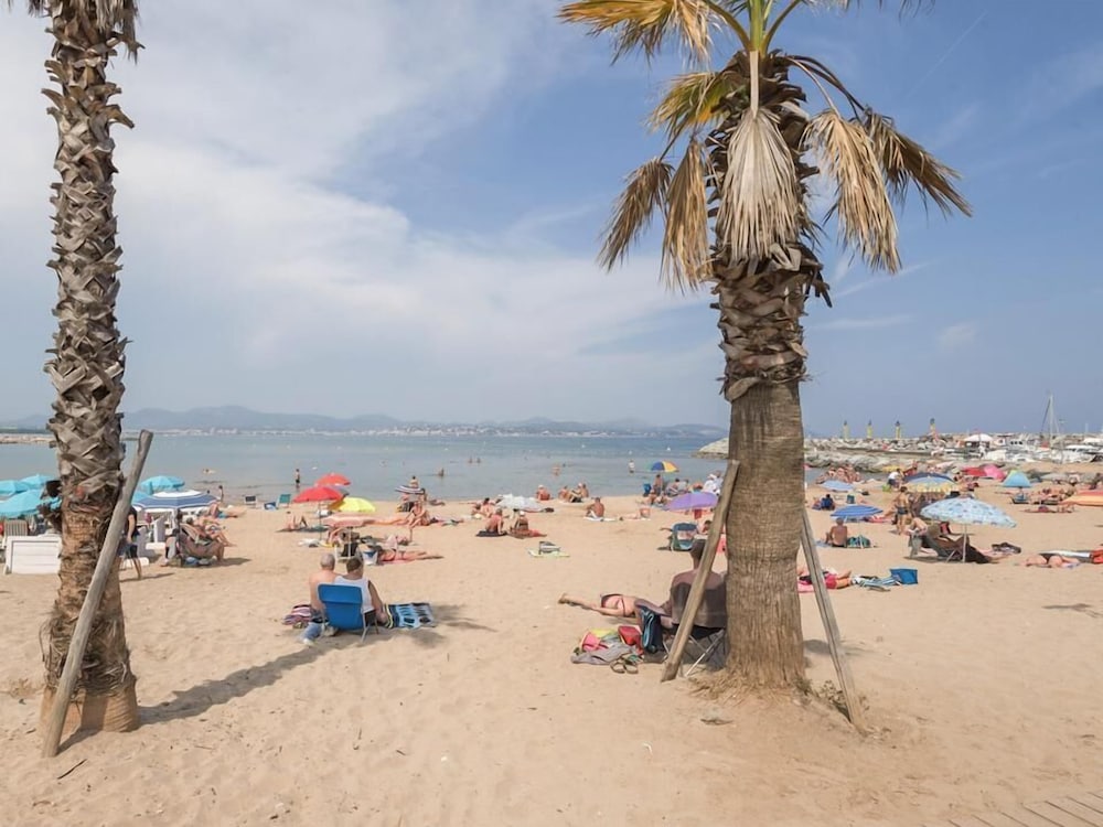 Frejus Vacations - La Petite Auberge - Property Image 10