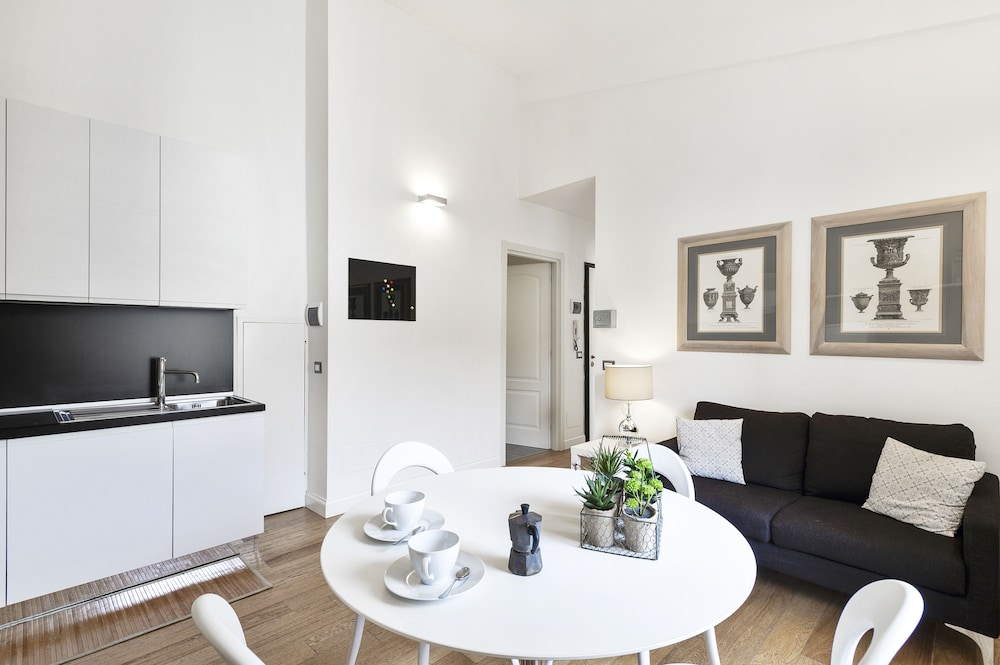 Santa Croce Stylish Flat