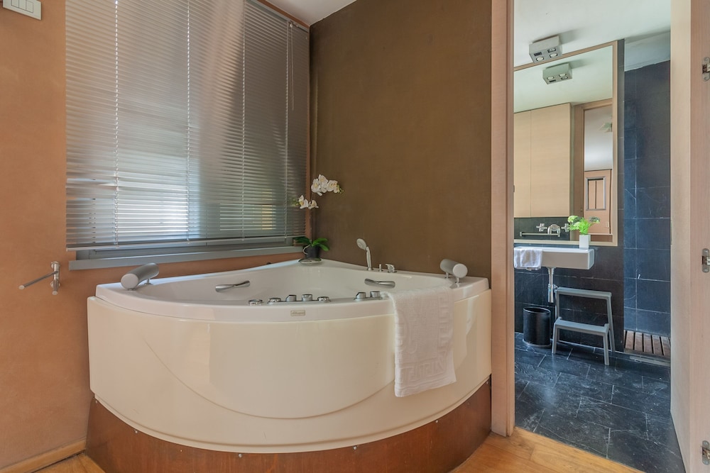 Fontana Penthouse in Fiumelatte