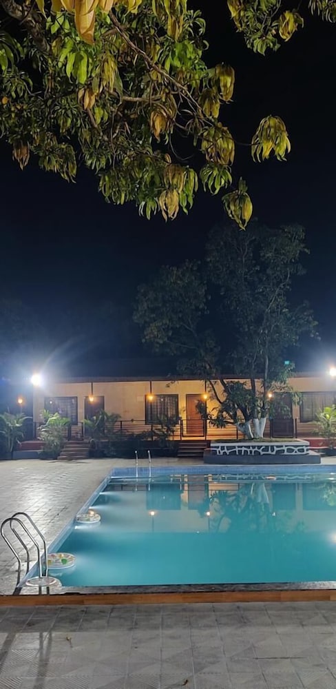 Ashoka Lawns and Resort view 5
