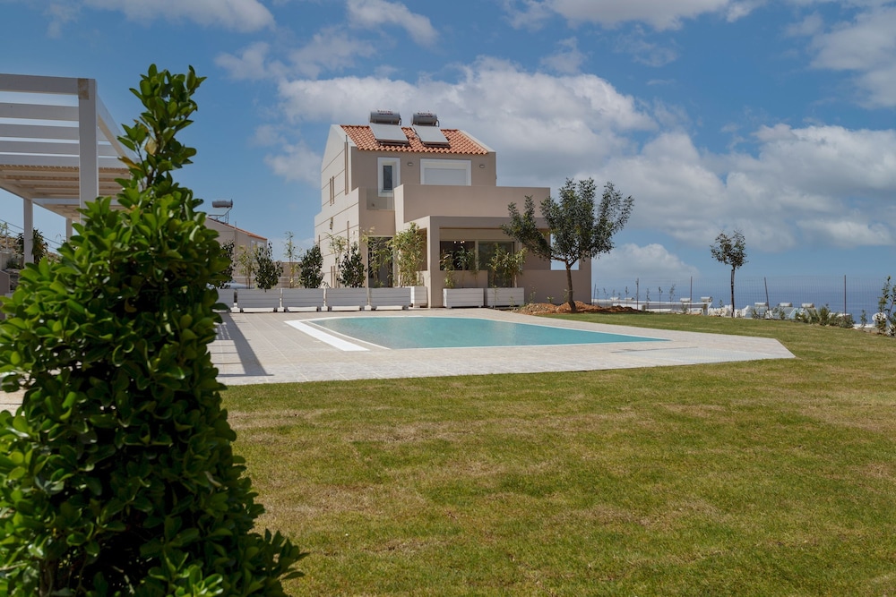 Blue Hills Villas by Estia Orange 1