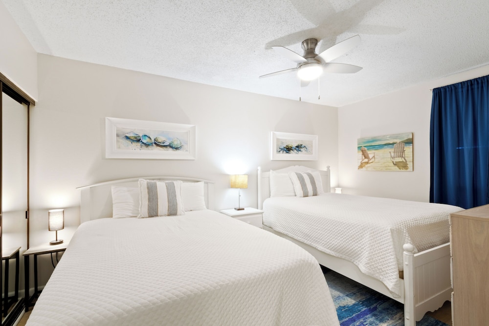Windward Pointe 1502