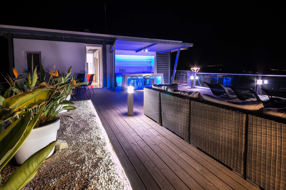 Panorama & Oceania Villas