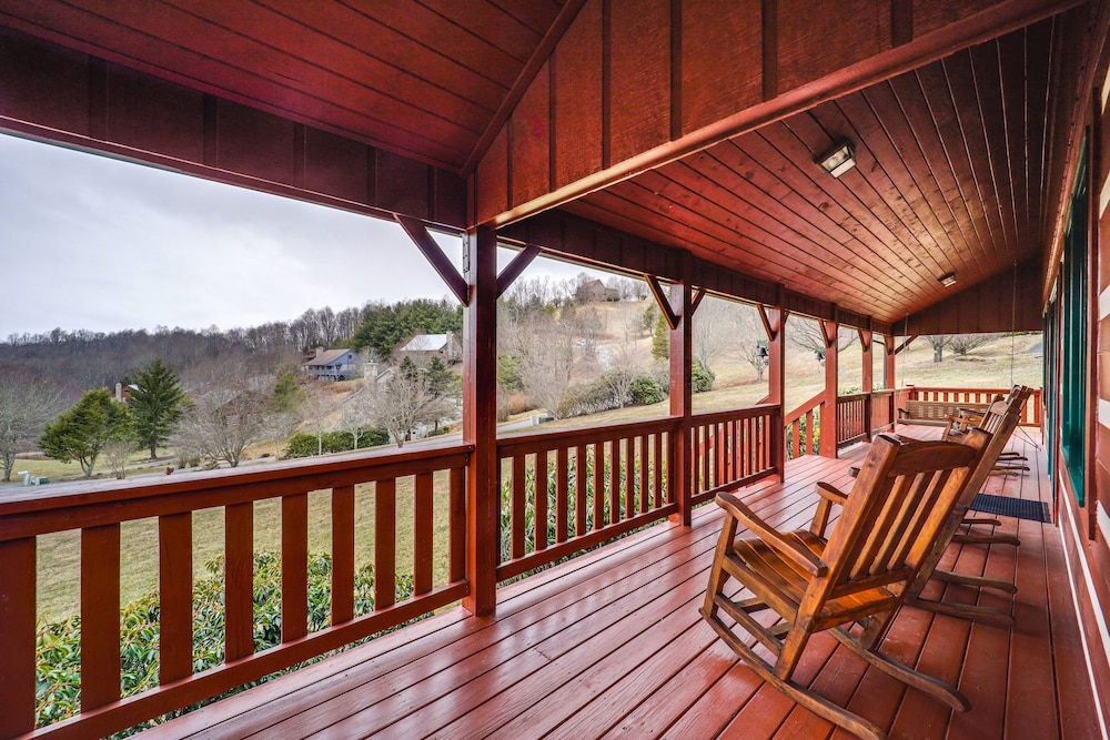 Charming Boone Cabin < 9 Mi to Appalachian Ski Mtn view 5