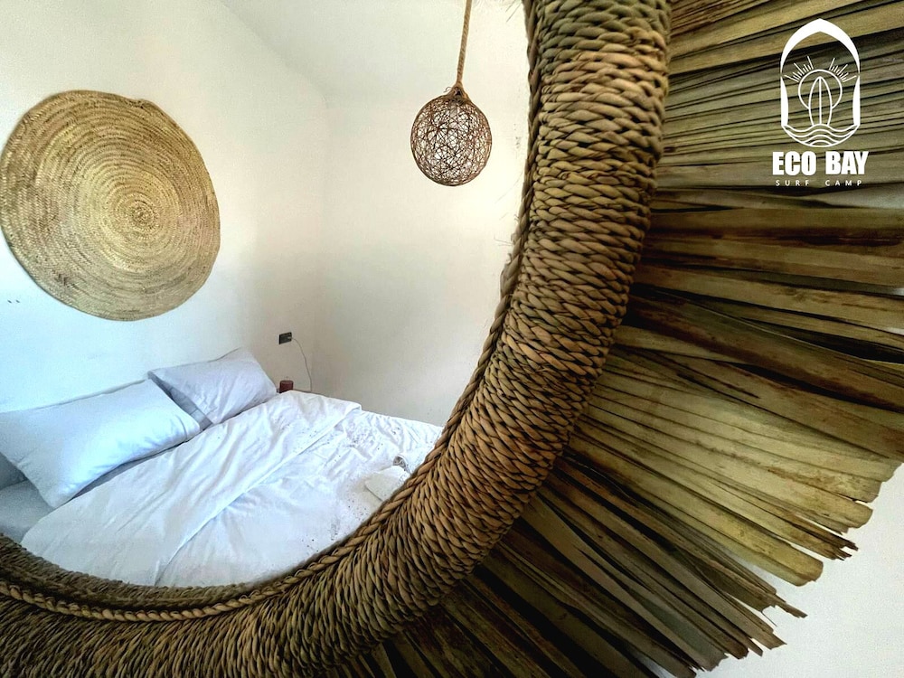 Eco Bay Surf Camp