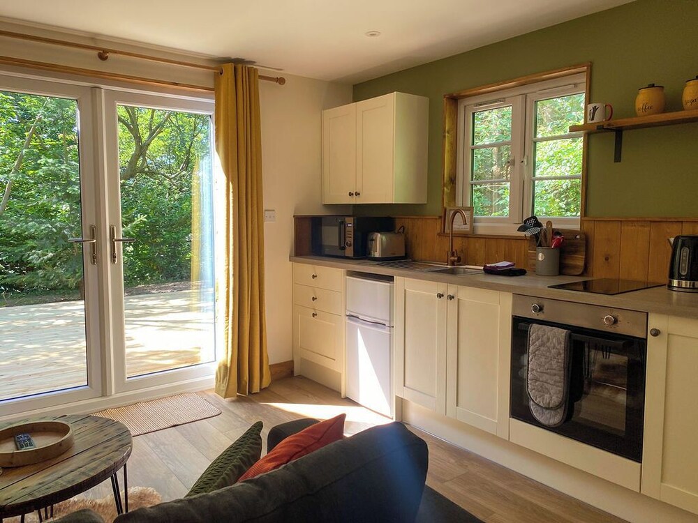 Hayne Barn Estate - Private Estate : 6 Eco Lodges - 1 Studio