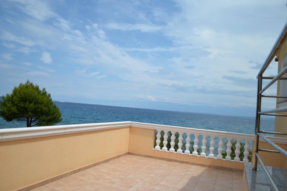 Photo 48