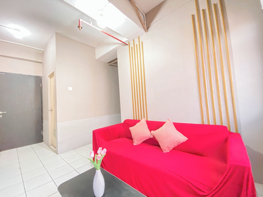 Spacious 1BR at Grand Asia Afrika Apartment