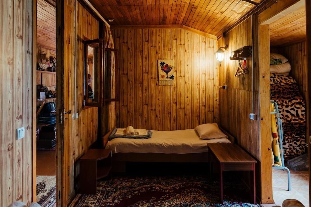 IRIS mini hotel
