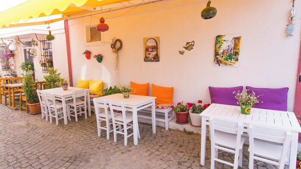 Bozcaada Butik Pansiyon - Image 20