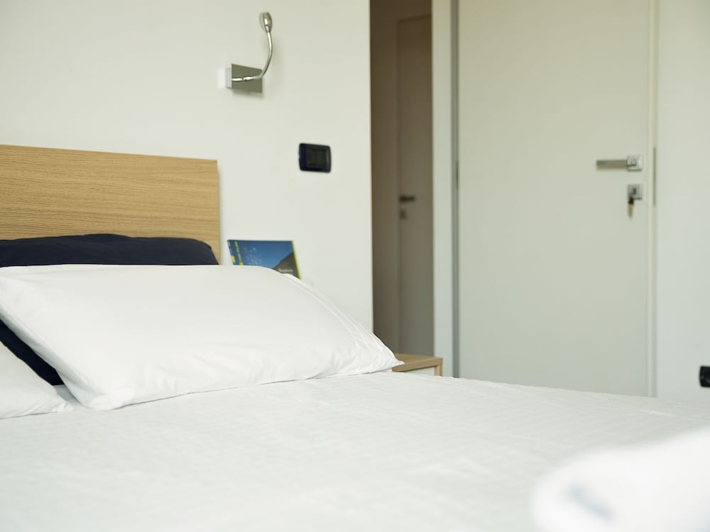 Room in Rome Isole