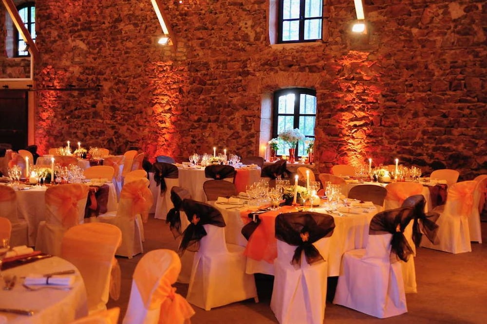 meeting & event spaces