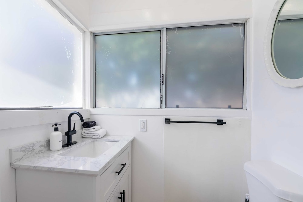 Cliff View by Avantstay Hot Tub + Fire Pit 1 Block From Downtown La Jolla