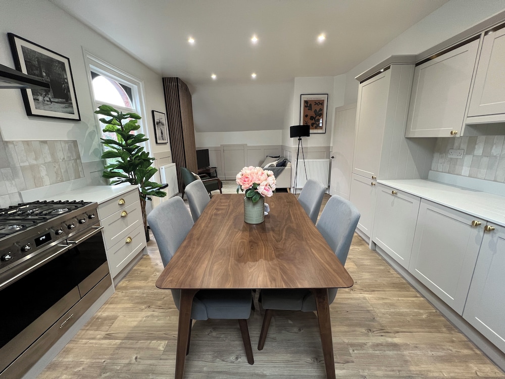 Elm Bank Suites