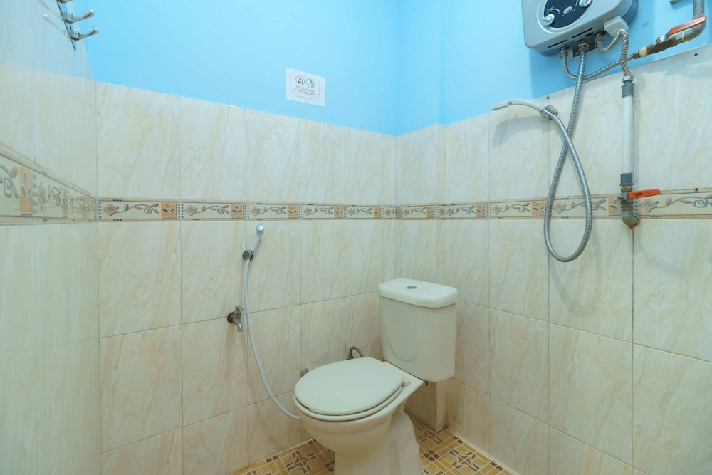 RedDoorz Syariah Hotel Enasti Berastagi view 5