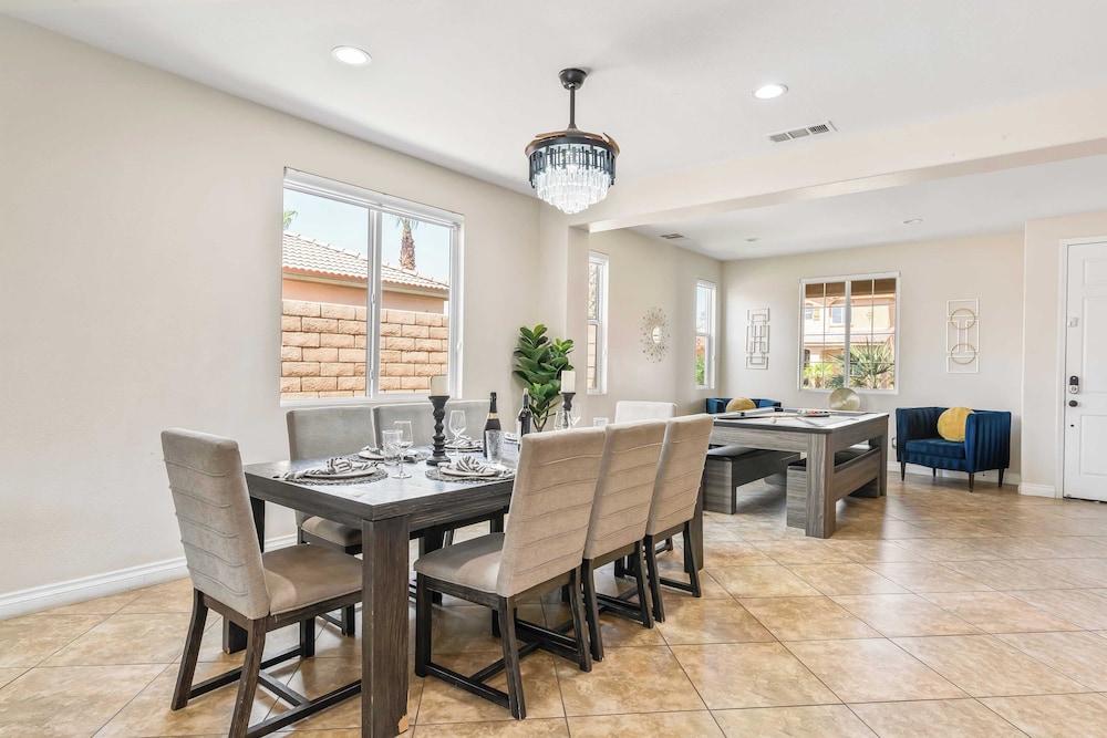 Casa Campo 5BR Desert Oasis w/ Pool, Firepit, & Outdoor Lounge