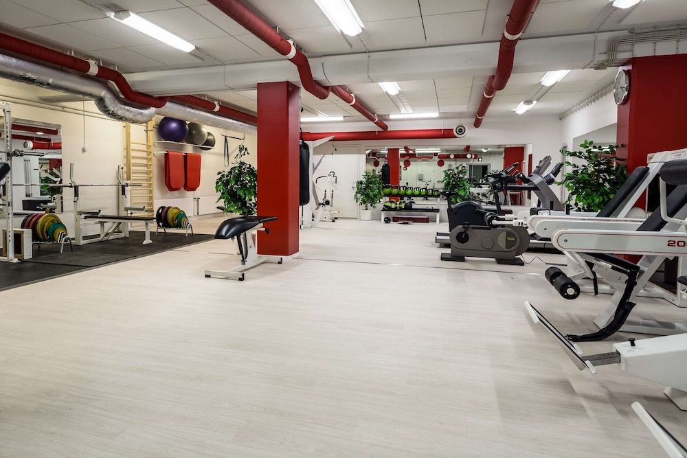 Vantaa Vacations - Scandic Helsinki Airport - Property Image 2